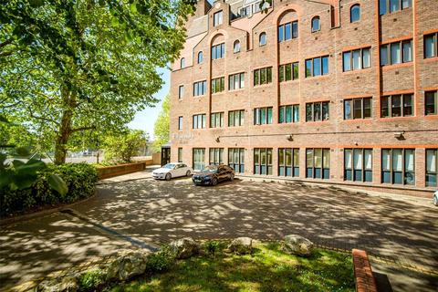 2 bedroom flat for sale, Knightrider Court, Knightrider Street, Maidstone, ME15