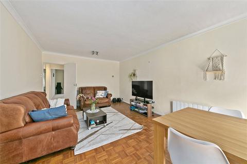 2 bedroom apartment to rent, Mountcombe Close, Surbiton, KT6