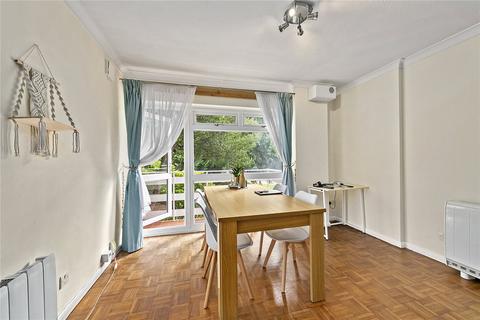 2 bedroom apartment to rent, Mountcombe Close, Surbiton, KT6