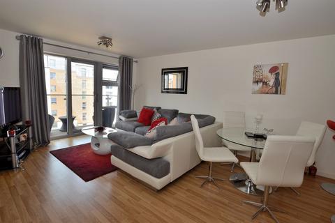 1 bedroom apartment for sale, Gatekeepers House, Queen Mary Avenue, South Woodford, E18