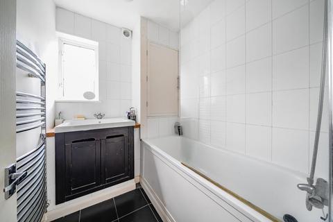 72 Lock Chase, London, SE3 9HA