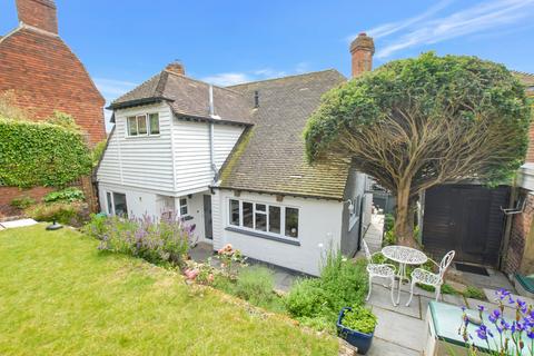 Oak Hall Cottage Bartholomew Street, Hythe, CT21 5BT