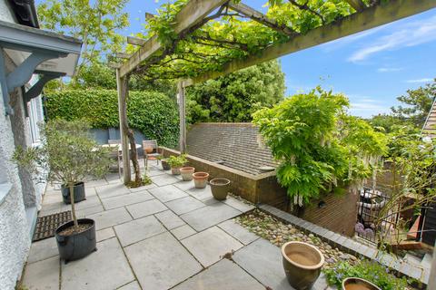 Oak Hall Cottage Bartholomew Street, Hythe, CT21 5BT