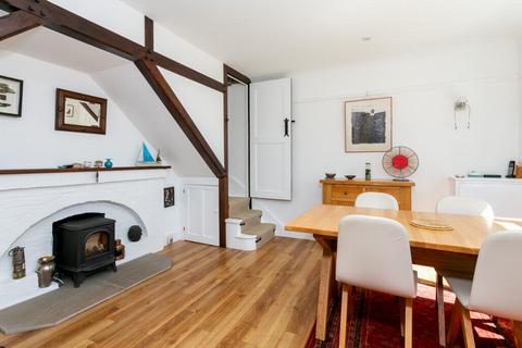 Oak Hall Cottage Bartholomew Street, Hythe, CT21 5BT