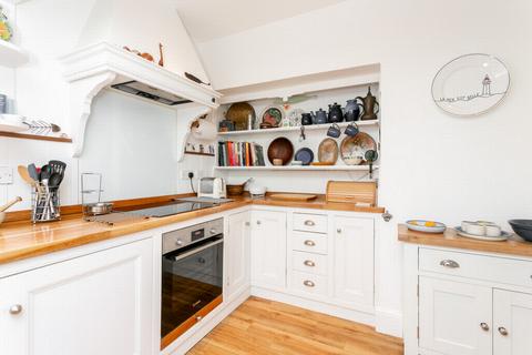 Oak Hall Cottage Bartholomew Street, Hythe, CT21 5BT