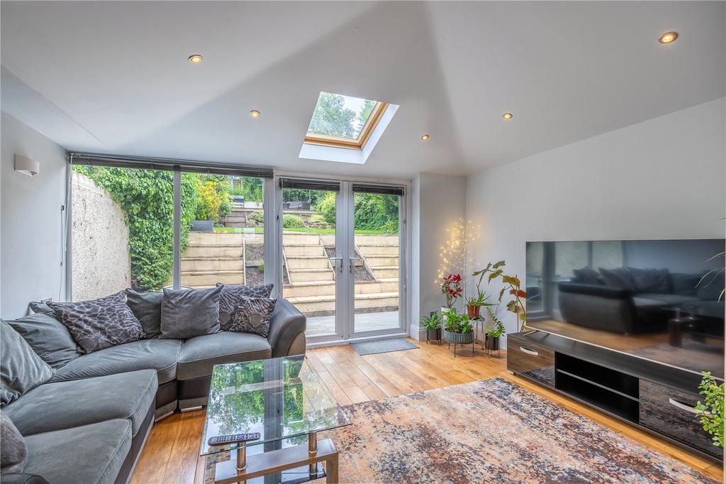 Creswell Grove, Stafford... 3 bed semidetached house £270,000