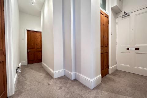 1 bedroom flat to rent, Burleigh mansions, Charing Cross road, WC2H