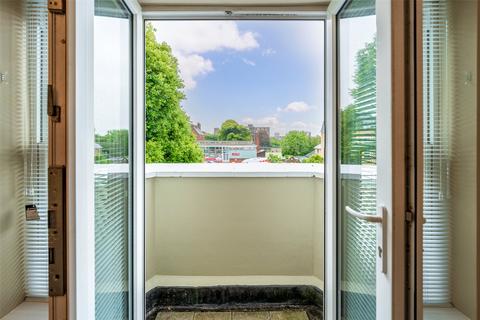 2 bedroom flat for sale, Gratwicke Road, Worthing, West Sussex, BN11