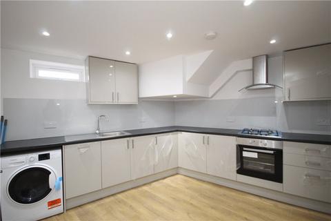 2 bedroom apartment to rent, Clifford Road, London, SE25