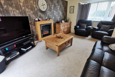 18 Herolf Way, Harleston, IP20 9QA