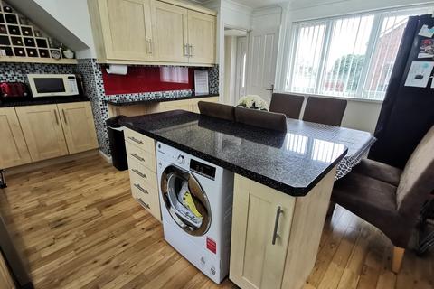 18 Herolf Way, Harleston, IP20 9QA
