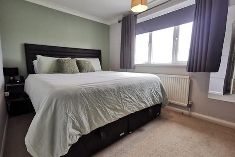 18 Herolf Way, Harleston, IP20 9QA