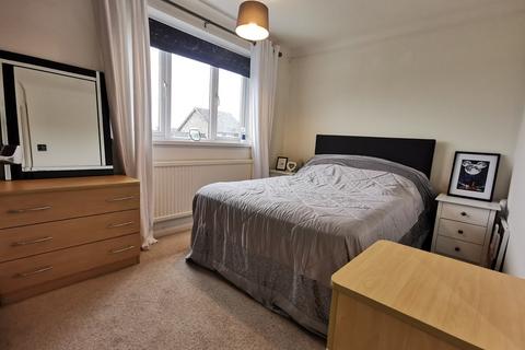 18 Herolf Way, Harleston, IP20 9QA