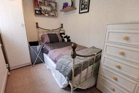 18 Herolf Way, Harleston, IP20 9QA