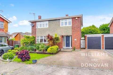 3 bedroom detached house for sale, Oakfield Close, South Benfleet