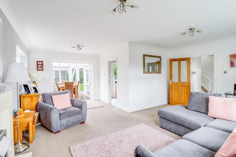 3 bedroom detached house for sale, Oakfield Close, South Benfleet