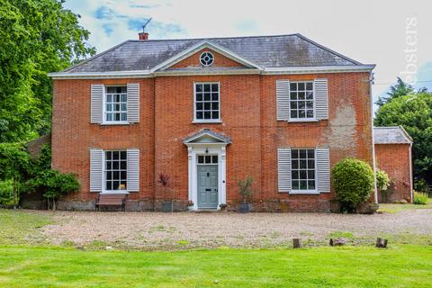 4 bedroom detached house for sale, Buxton Road, Norwich NR10