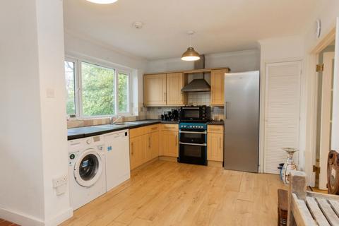 3 bedroom semi-detached house for sale, Lane Location in Northiam