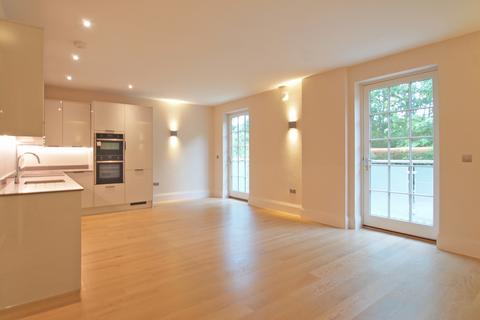 2 bedroom apartment for sale, Crummock Chase, Surbiton, Surrey, KT6