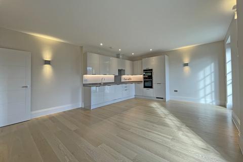 2 bedroom apartment for sale, Crummock Chase, Surbiton, Surrey, KT6