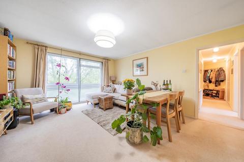 2 bedroom flat for sale, Park Road North, Chiswick