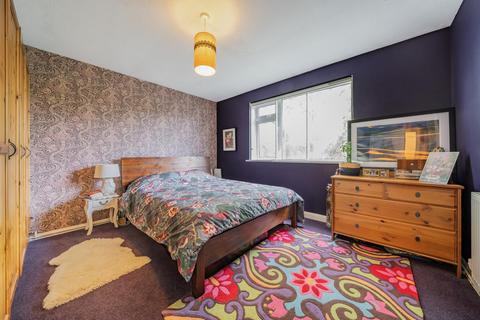 2 bedroom flat for sale, Park Road North, Chiswick