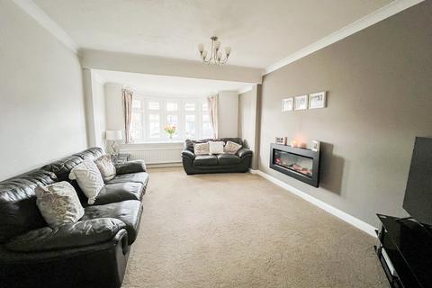 3 bedroom link detached house for sale, Hilltop Avenue, Hullbridge