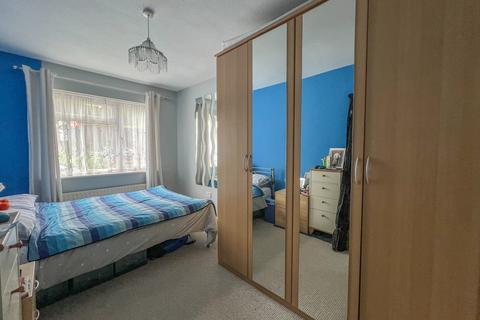 9 Harrow Close, Hockley, SS5 4HQ