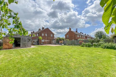 3 bedroom end of terrace house for sale, Pulpits Close, Hockley