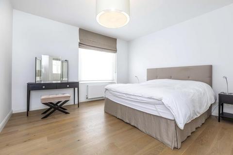 3 bedroom flat for sale, North End House, Fitzjames Avenue, West Kensington, W14