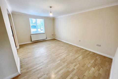 2 bedroom apartment to rent, Redcliffe Street, Swindon SN2