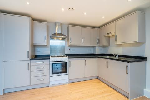 1 bedroom flat to rent, Kenton Road, Harrow, HA3