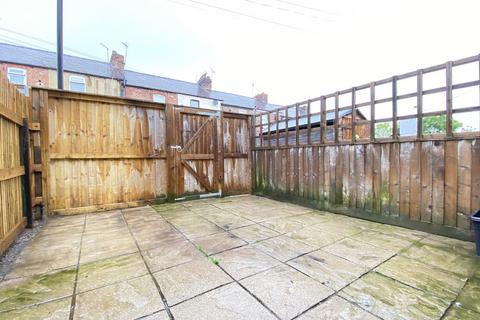 18 Avenue Place, Harrogate, HG2 7PJ
