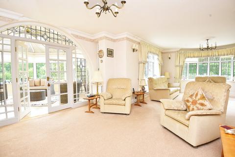 4 bedroom detached house for sale, The Oval, Harrogate
