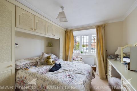 15 Manor Garth, Norton, Doncaster, DN6 9TB