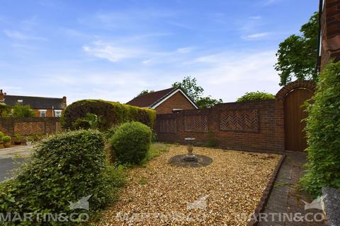 15 Manor Garth, Norton, Doncaster, DN6 9TB