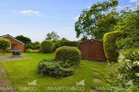 15 Manor Garth, Norton, Doncaster, DN6 9TB