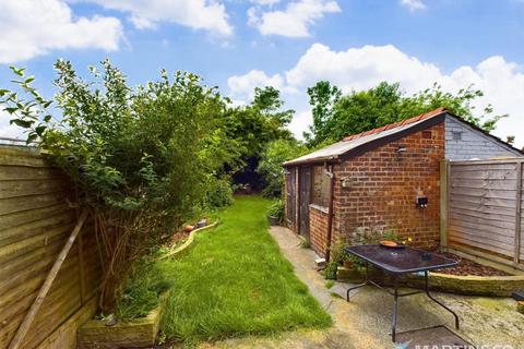 3 bedroom end of terrace house for sale, Barmouth Avenue, Blackpool FY3