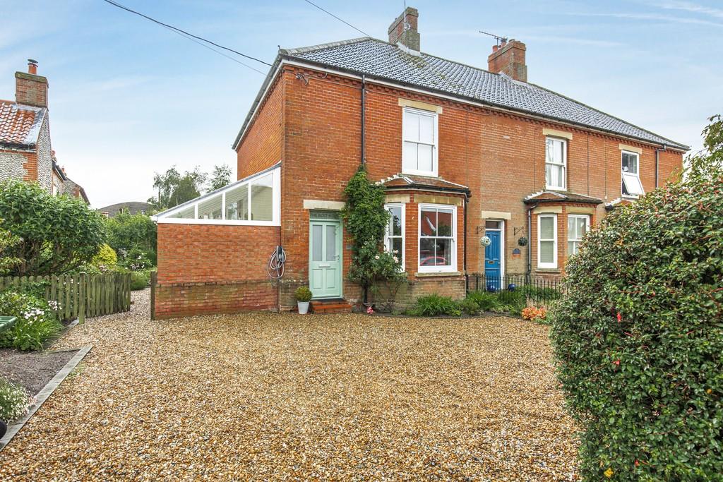 3 Barnfield Cottages, Station Road, Weybourne, R26