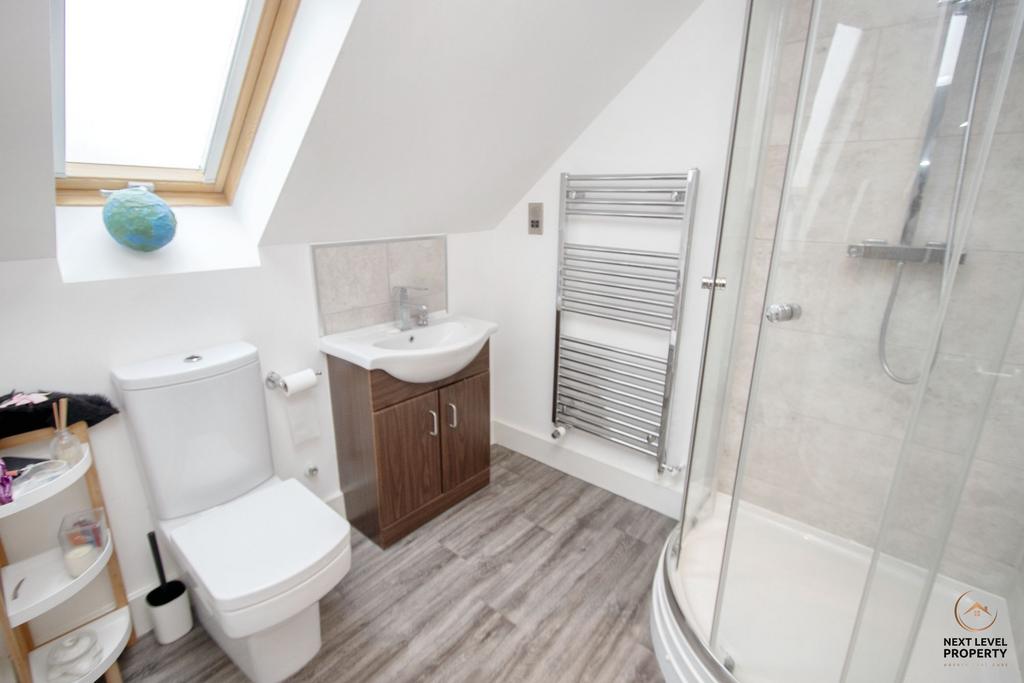 En-Suite Shower Room 2