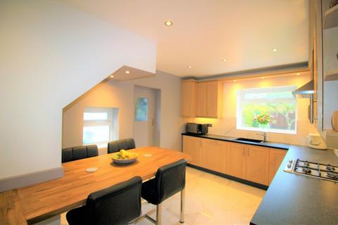 3 bedroom semi-detached house to rent, Windsor Close, Beverley HU17
