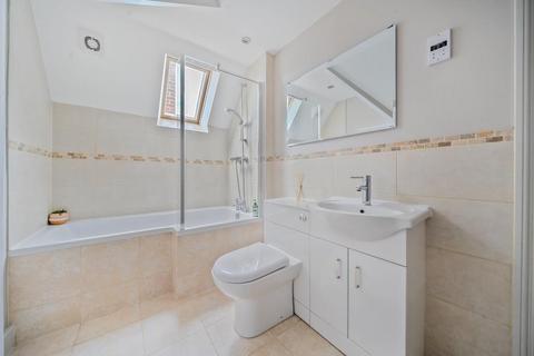Flat 5, 41 Bath Road, Reading, RG1 6HL