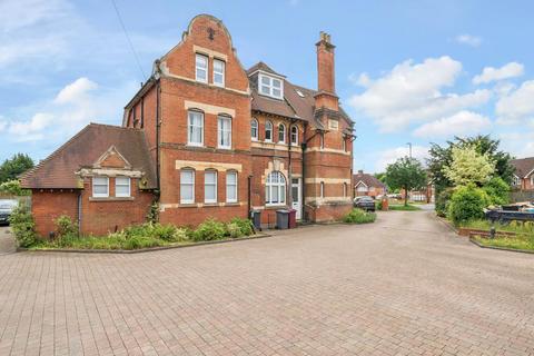 Flat 5, 41 Bath Road, Reading, RG1 6HL