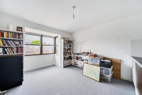 Studio for sale, Balmoral Mews, Shepherds Bush, London