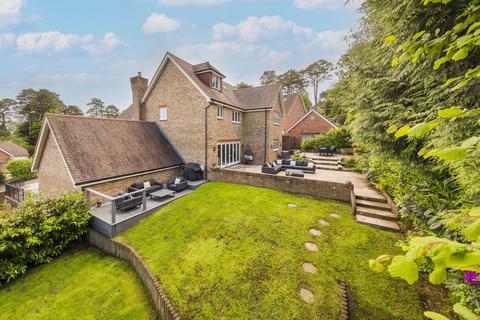 5 bedroom detached house for sale, Gorsedene Close, Crowborough