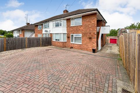 25 Amblecote Road, Tilehurst, Reading, RG30 4BS
