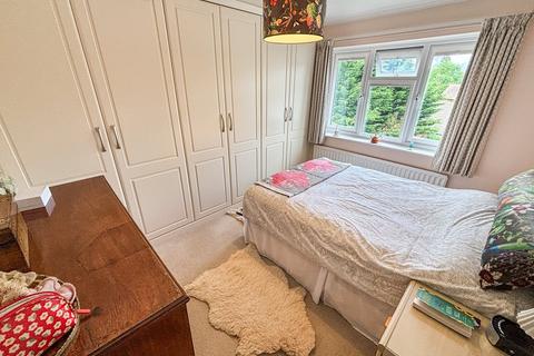 25 Amblecote Road, Tilehurst, Reading, RG30 4BS