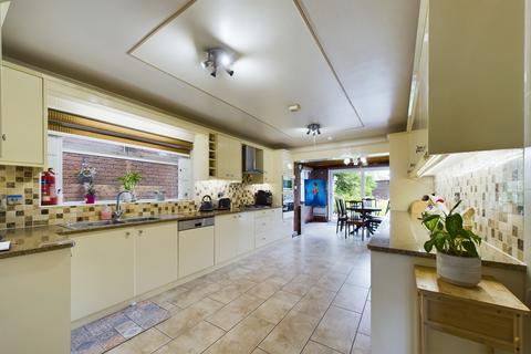 5 bedroom detached house for sale, Birmingham Road, Shenstone Wood End