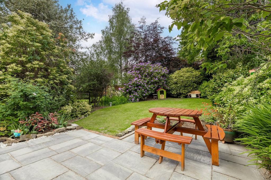 Campsie Drive, Bearsden, Glasgow 3 bed semidetached house for sale £