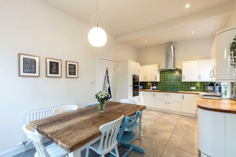 4 bedroom terraced house to rent, Almondbank Terrace, Edinburgh, Midlothian